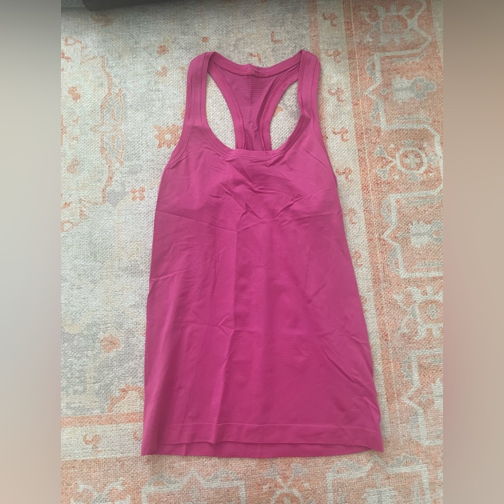 LULU LEMON SWIFTLY TECH